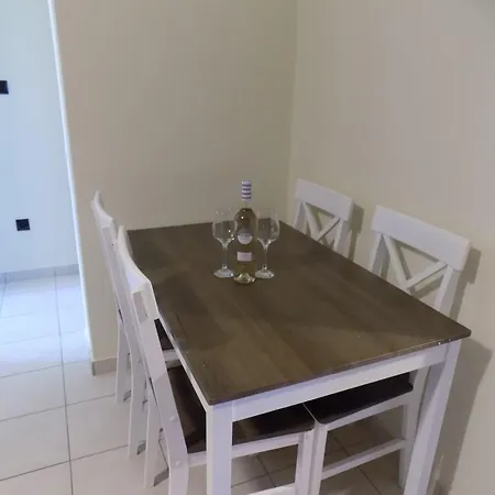Lefkoma Apartment