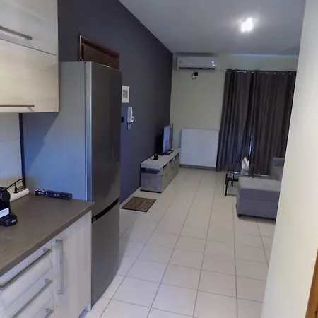 Lefkoma * Skiathos Town