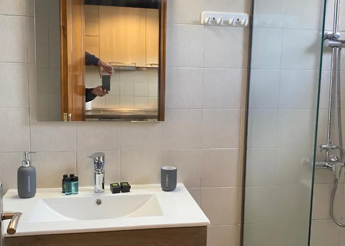 Lefkoma * Skiathos Chora